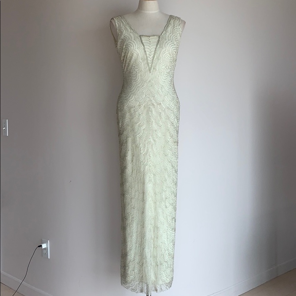 Aidan Mattox white silver all over sequine size 4